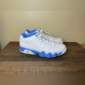 Air Jordan 9 Low Golf “University Blue”
- Size 11 Men.